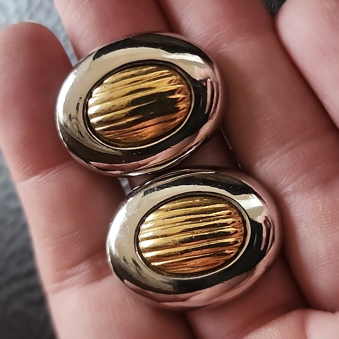 Vtg Earrings
